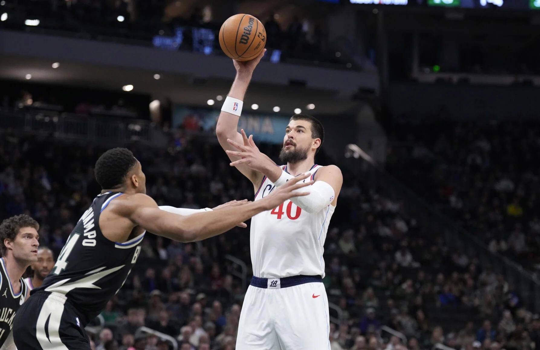 开云注册-里程碑夜法兰克福再遭质疑；NBA季后赛加时末段刷纪录；引发热议；球队文化再被提及的简单介绍