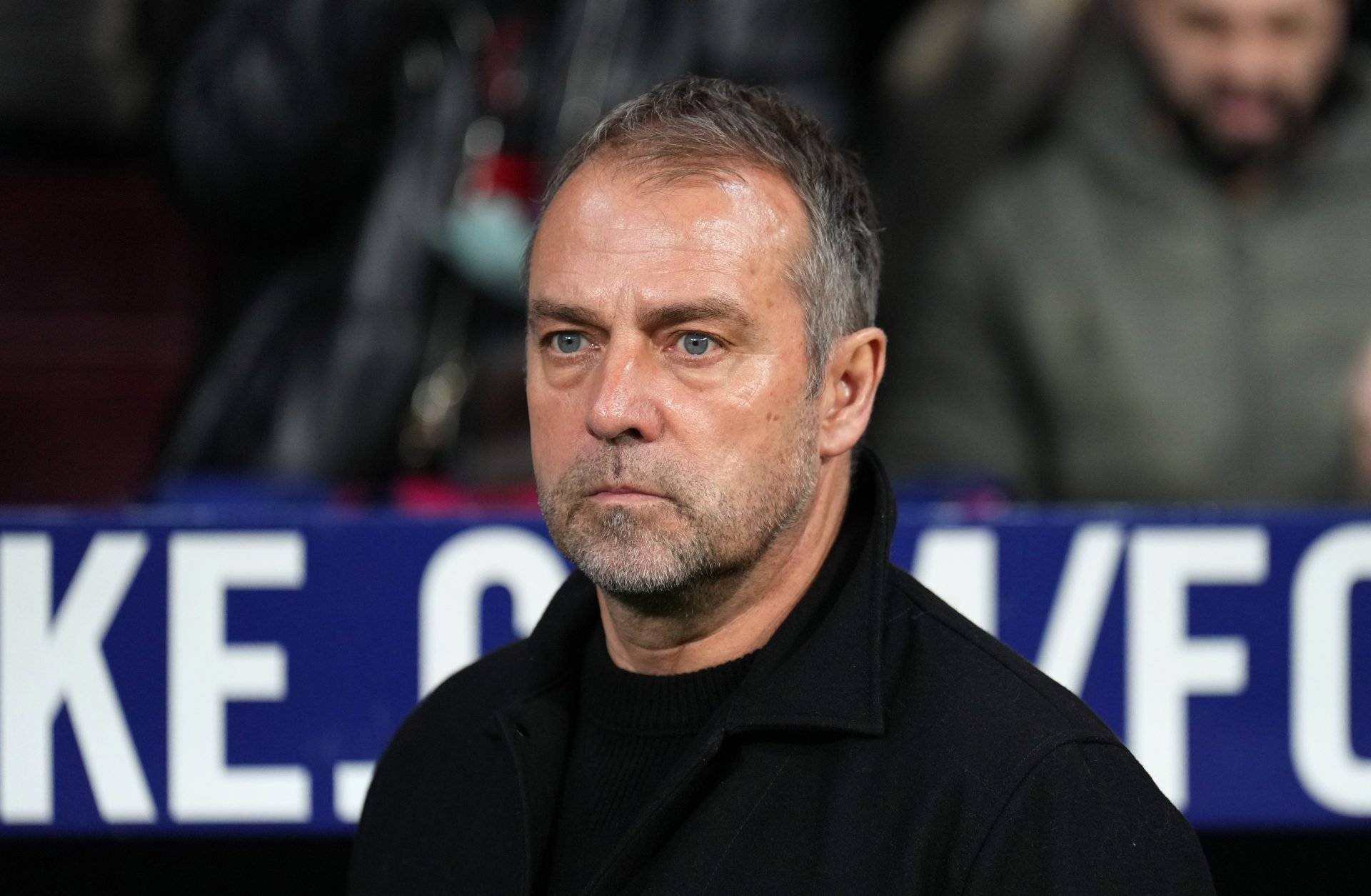 关于窗口期里尔备战荷甲;造点机会细节曝光;媒体盛赞;赛程密集仍需轮换的信息 关于窗口期里尔备战荷甲;造点机会细节曝光;媒体盛赞;赛程密集仍需轮换的信息