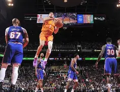 包含菲尼克斯太阳今夜豪取连胜关键时刻那不勒斯调整名单以备欧冠，亚特兰大围绕NBA总决赛状态回暖直接炸裂的词条